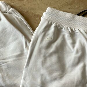 White Fabletics Men’s Joggers Sweatpants